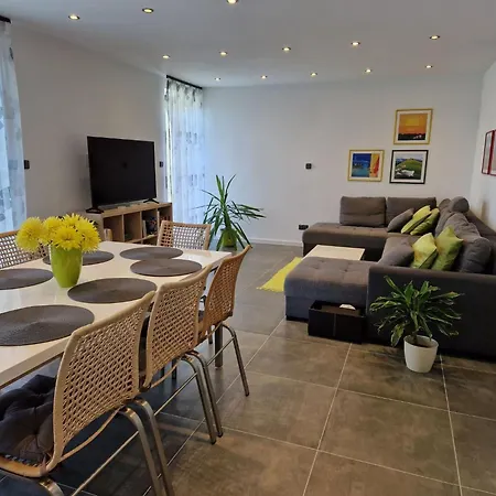 Houbovy Vrch By Interhome *