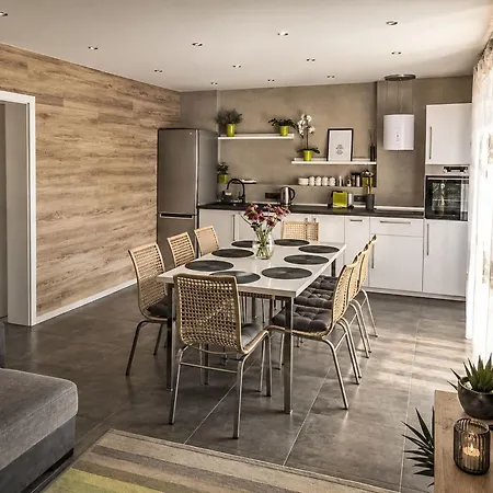 Houbovy Vrch By Interhome *