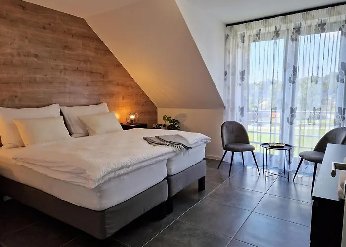 Houbovy Vrch By Interhome * Horní Planá