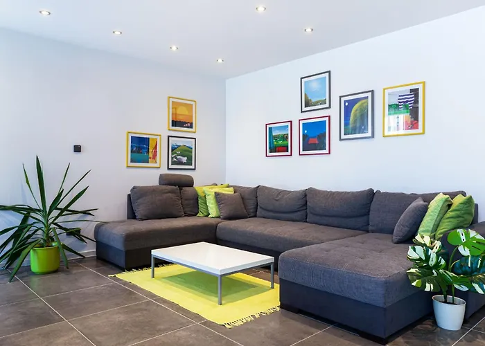 Houbovy Vrch By Interhome * Horní Planá