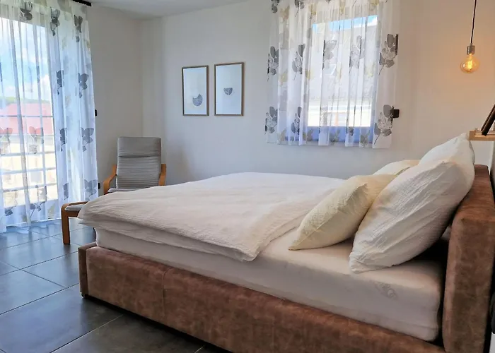 Houbovy Vrch By Interhome